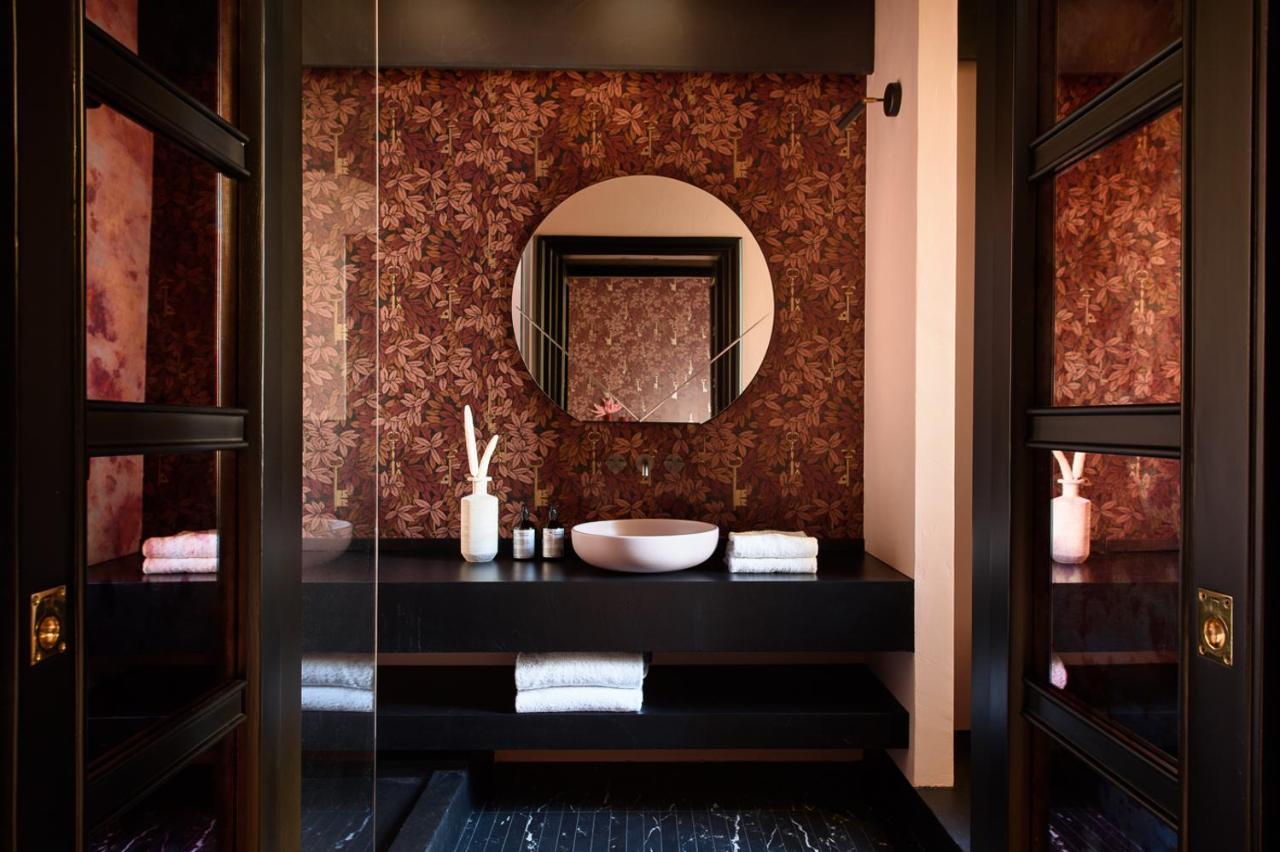 Velona'S Jungle Luxury Suites Florenz Exterior foto
