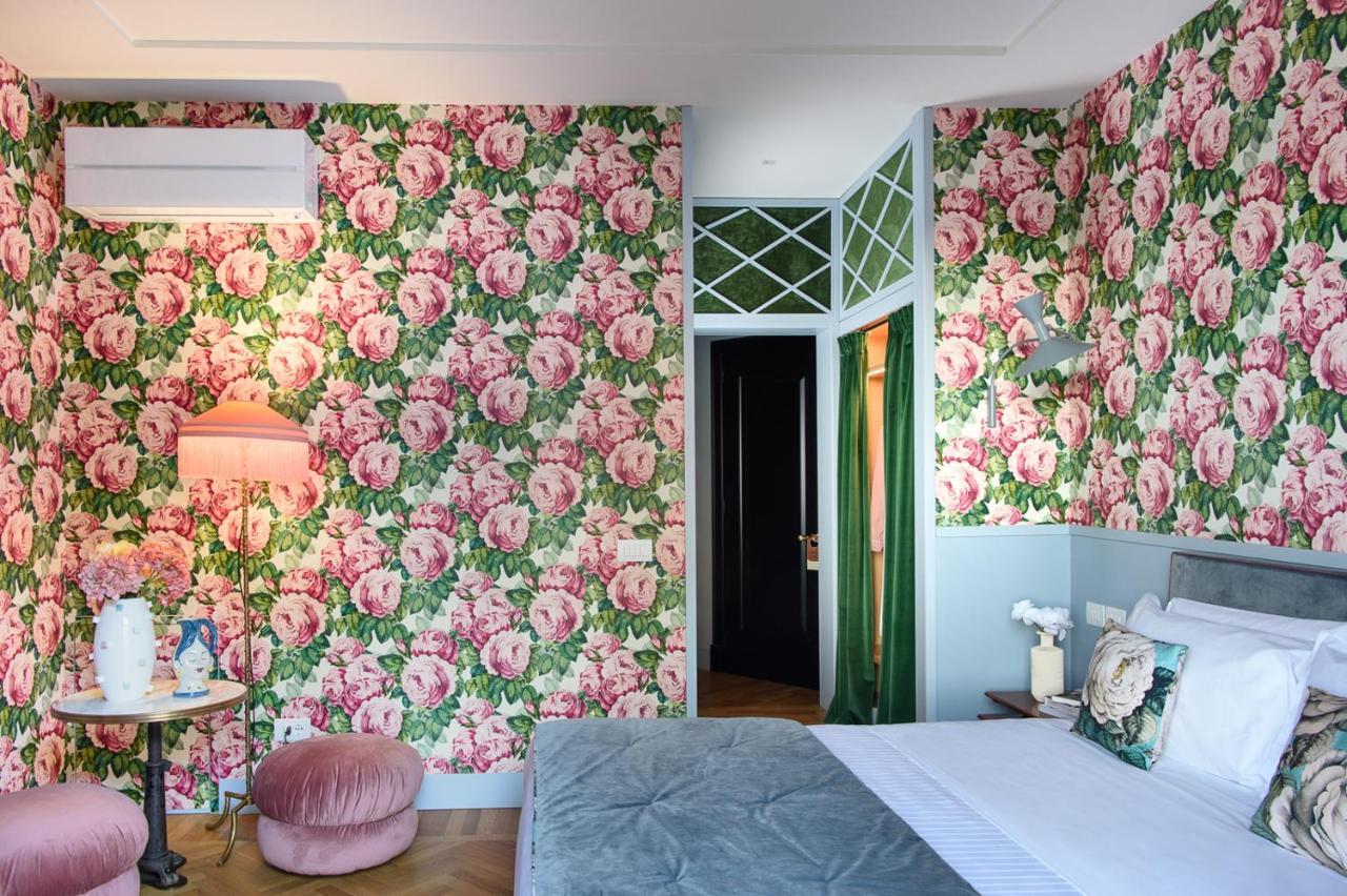 Velona'S Jungle Luxury Suites Florenz Exterior foto