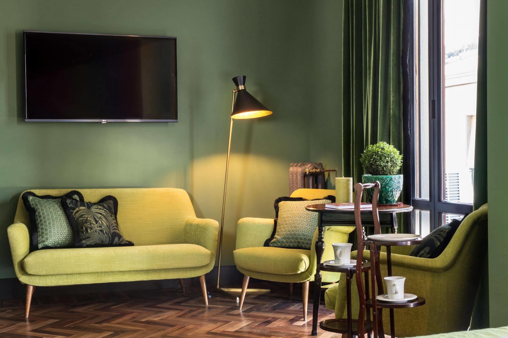 Velona'S Jungle Luxury Suites Florenz Exterior foto