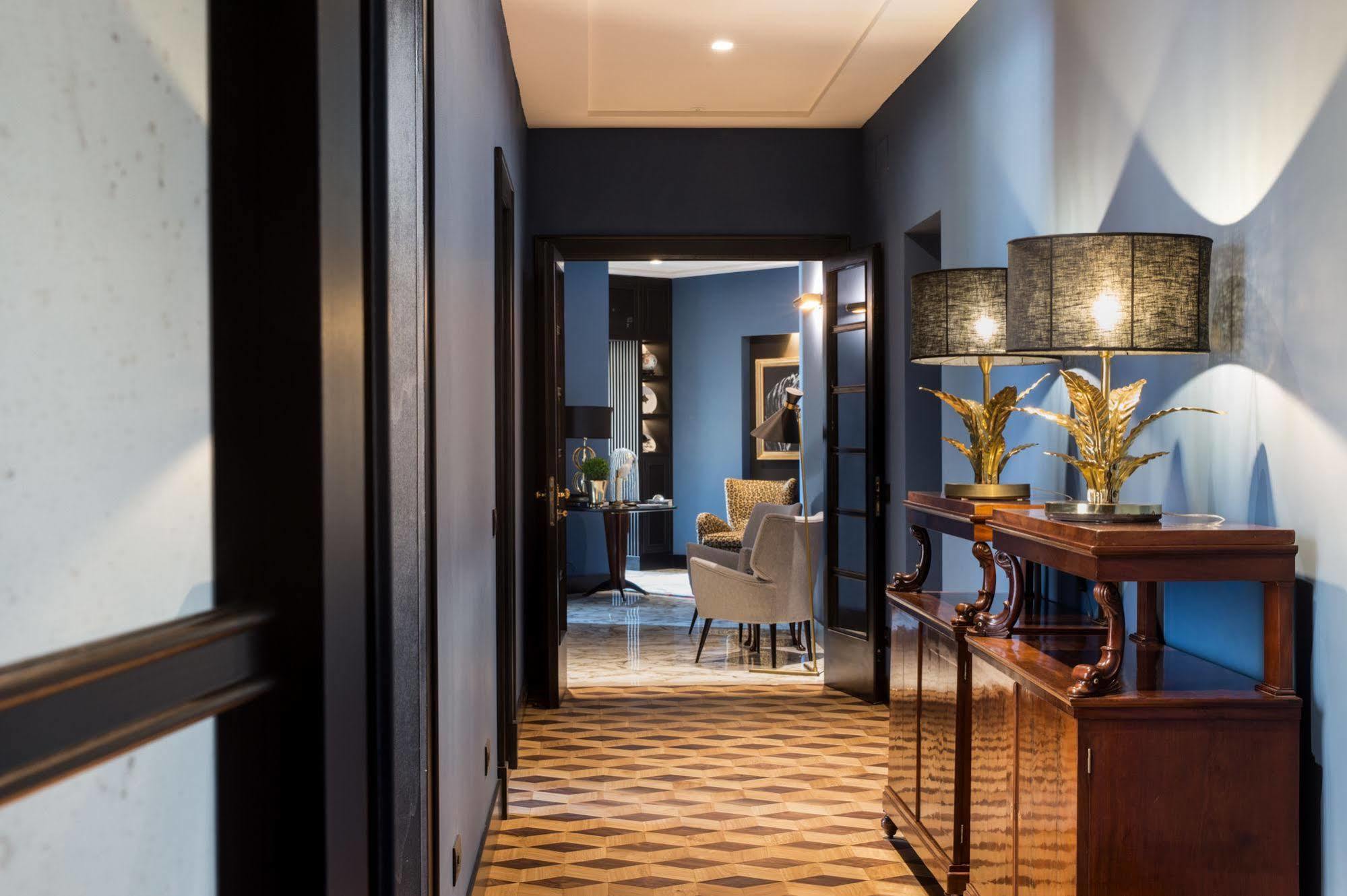 Velona'S Jungle Luxury Suites Florenz Exterior foto